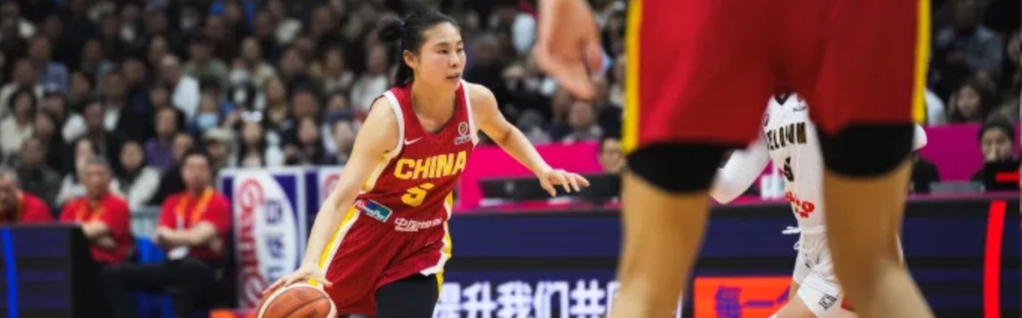 乐鱼体育平台-输15分！女篮功勋0分5失误却被原谅，球迷：这队友欧文来了都没用